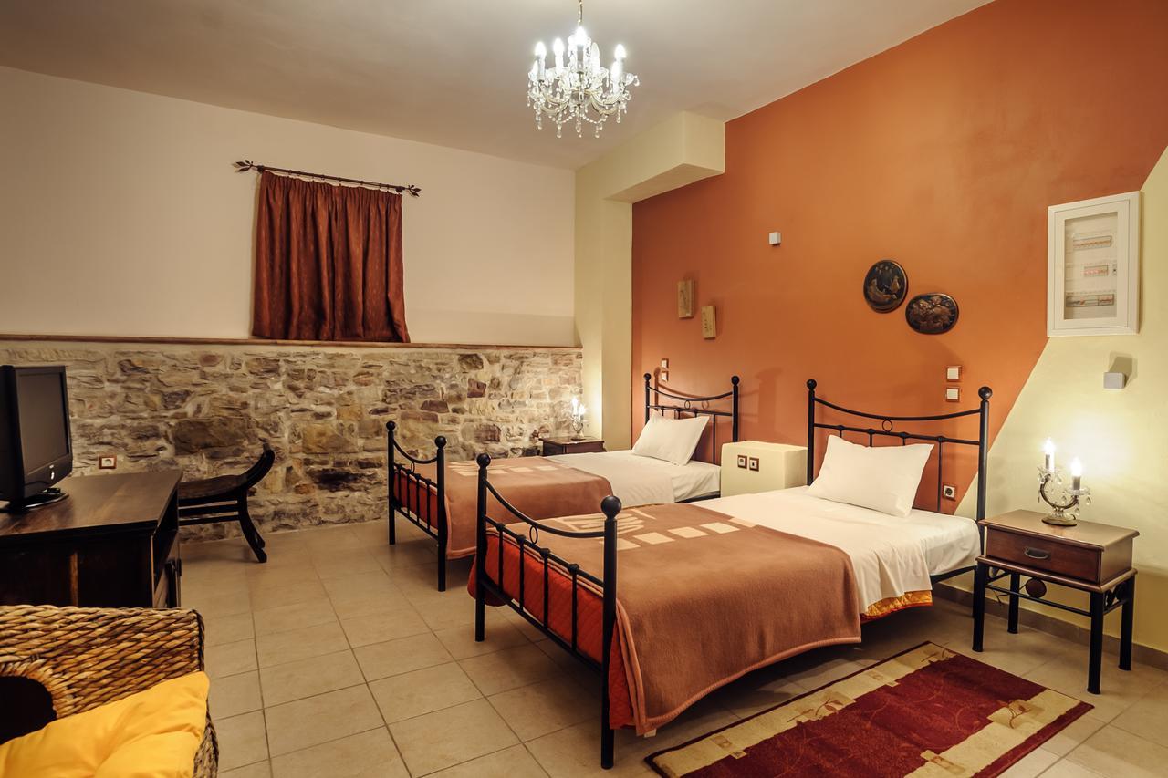 Mouzaliko Guesthouse Mansion 캄보스 외부 사진