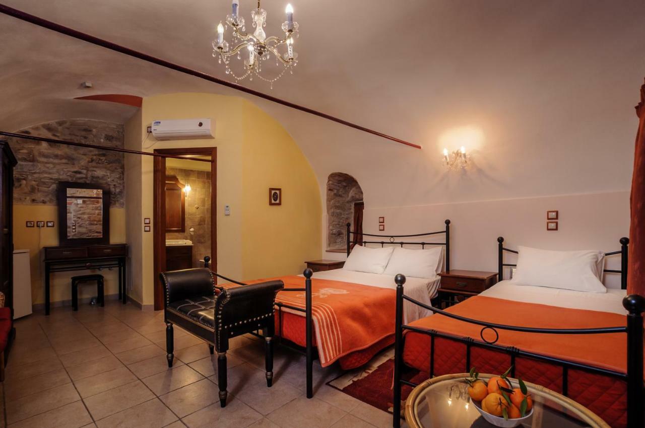 Mouzaliko Guesthouse Mansion 캄보스 외부 사진
