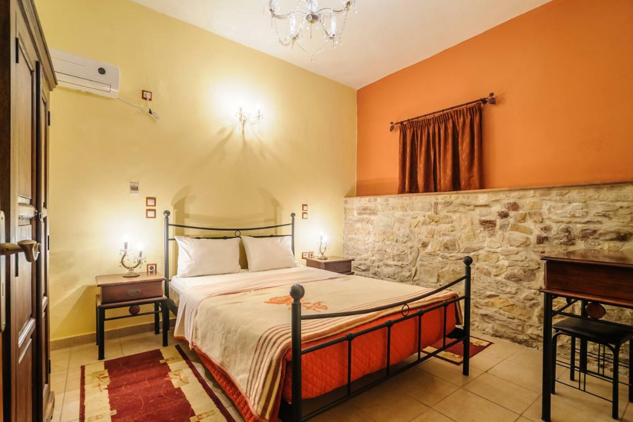 Mouzaliko Guesthouse Mansion 캄보스 외부 사진